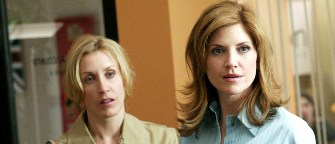 Desperate Housewives Saison 3 Episode 19 Desperate Housewives : Une voisine qui vous veut du bien saison 1