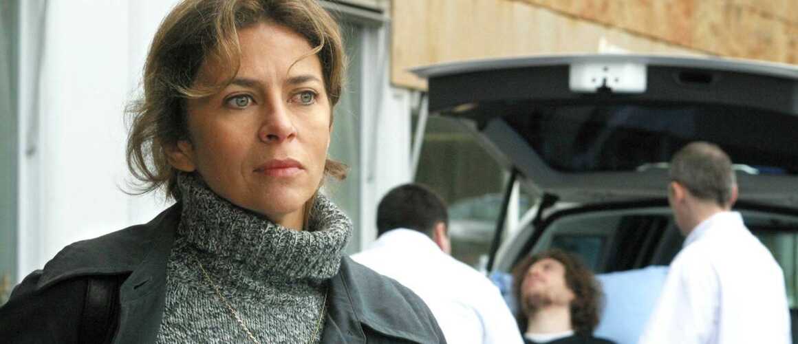 Films Et Séries Tv Avec Corinne Touzet L'enfant de personne : saison 2005 episode 1 - Telefilm - Télé-Loisirs