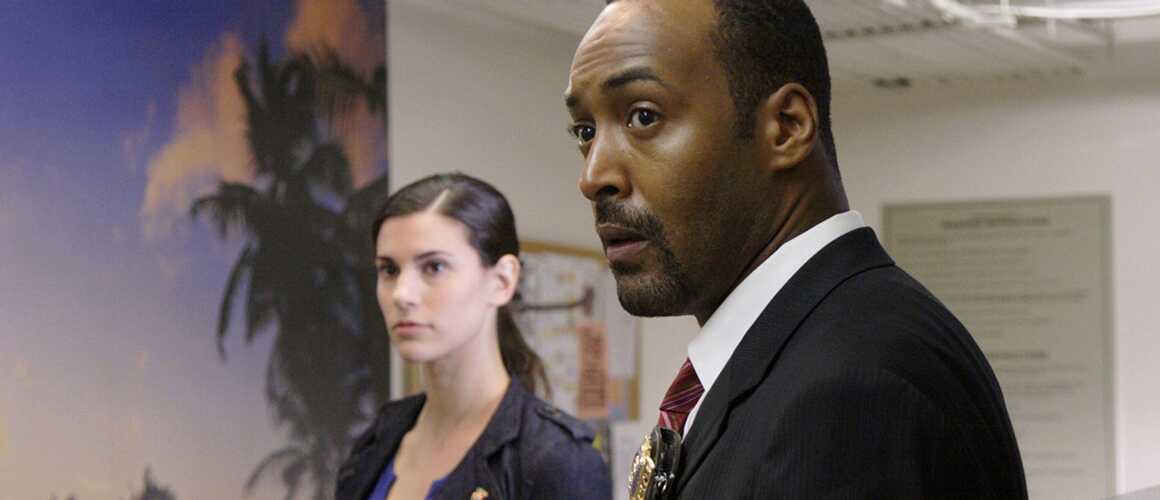 New York Police Judiciaire Séries Dérivées New York police judiciaire : Le poids des médias saison 17 episode 5