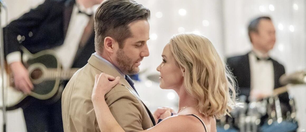 Coup De Foudre à La Première Danse Coup de foudre à la première danse - Télé-Loisirs