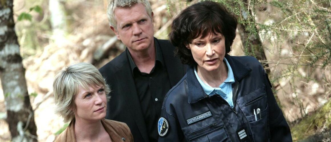 Section De Recherche Saison 5 Episode 3 Section de recherches : Roman noir saison 5 episode 1 - Serie - Télé