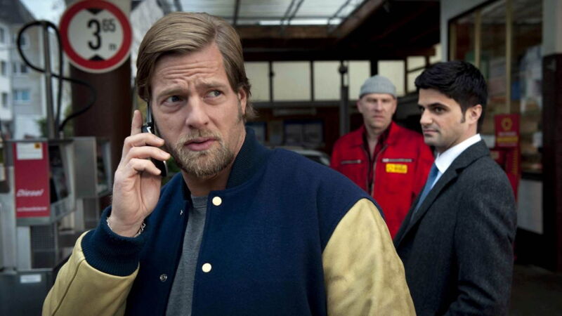 Mick Brisgau, le come-back d'un superflic , épisodes, acteurs