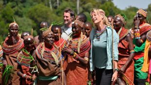 Rendez-vous en terre inconnu Avec Estelle Lefébure 03 Décembre 2019