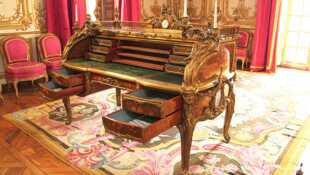 Le mobilier de Versailles Du Roi-Soleil à la Révolution