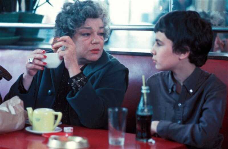 Film La Vie Devant Soi 1977 La vie devant soi de Moshé Mizrahi (1977), synopsis, casting
