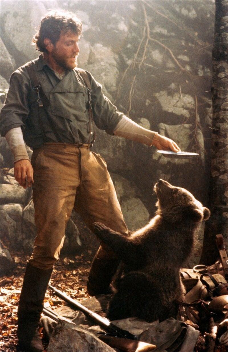 L Ours Film De Jean Jacques Annaud L'Ours de Jean-Jacques Annaud (1988), synopsis, casting, diffusions tv