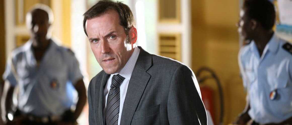 Au Nom De L'amour Episode 61 Meurtres au paradis : Le shérif est mort saison 1 episode 1 - Serie