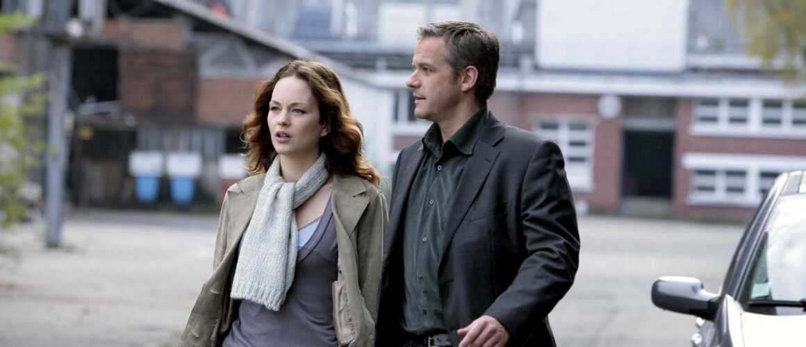 Elle M'a Sauvée Saison 1 épisode 2 Adresse inconnue : Sans domicile fixe saison 1 episode 6 - Serie - Télé
