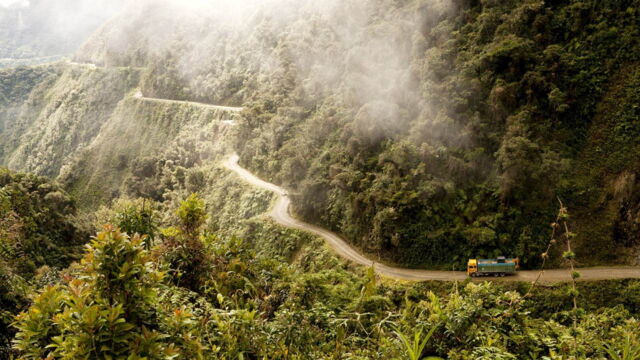 Le Convoi De L'extreme La Route Des Andes