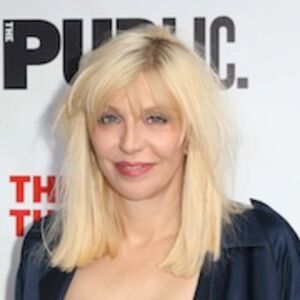 Courtney Love Biographie News Photos Et Videos Tele Loisirs