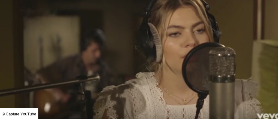 Louane Quelqu Un M A Dit