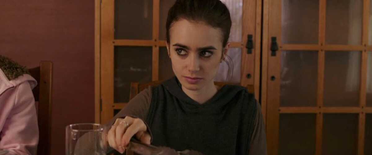 Lily Collins Films Et Programmes Tv On a vu To the bone, le film Netflix avec Lily Collins sur les troubles