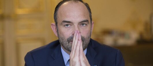 Publicités - Page 10 Edouard-philippe-le-neveu-du-premier-ministre-poignarde-dans-la-rue