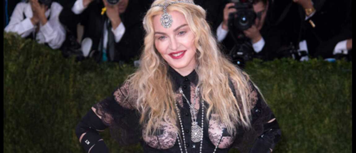 Fesses à l air sur le tapis rouge du MET Madonna s explique PHOTOS