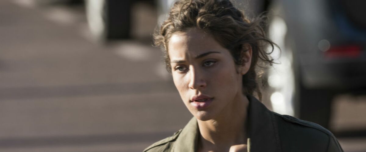 Films Et Séries Tv Avec Manon Azem Pourquoi Manon Azem (Sara) a quitté Section de recherches (TF1)