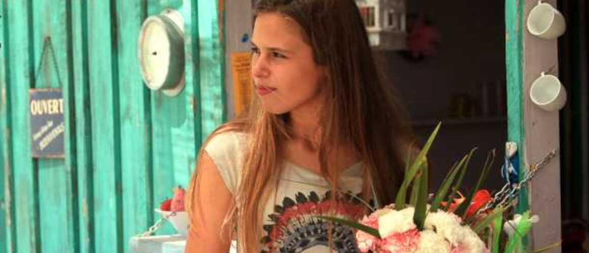 Les 7 Vies De Lea Karine Plus belle la vie : découvrez la jumelle de Léa (PHOTOS) - series