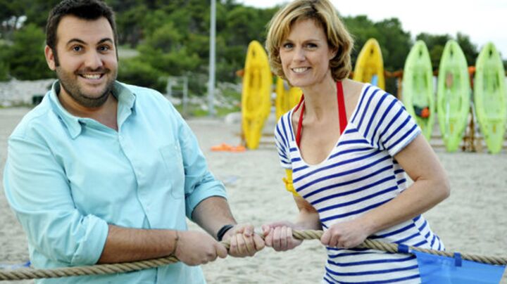 Camping Paradis Le Plus Beau Jour De Leur Vie Audiences : Camping Paradis (TF1) au top, beau succès pour la série
