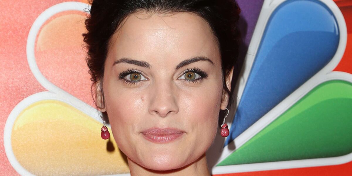 Jaimie Alexander Films Et Programmes Tv Jaimie Alexander (Blindspot) teste une nouvelle méthode santé... un peu