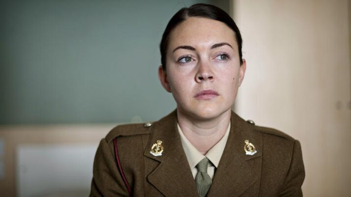Molly Une Femme Au Combat Saison 1 Our Girl, Molly une femme au combat : saison 1 episode 1 - Serie - Télé