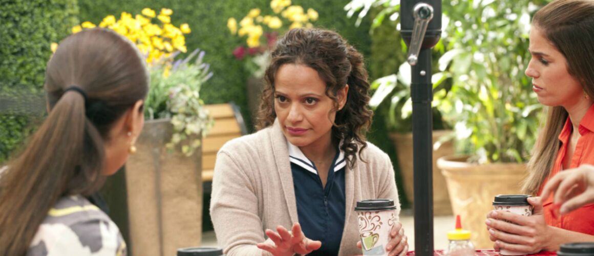 Ou Se Passe La Serie Maid Devious Maids : déjà une saison 4 - series - Télé 2 semaines