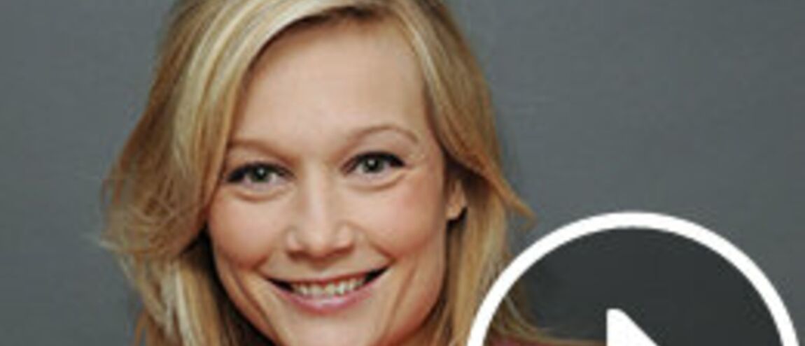 Films Et Séries Tv Avec Caroline Vigneaux Les Extra-ordinaires (TF1) : qui est Caroline Vigneaux