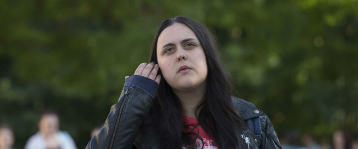 Journal D'une Ado Hors Norme Saison 4 Journal d’une ado hors norme (France 4) : qui est Sharon Rooney (Rae)