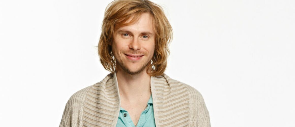 Chloe Nos Chers Voisins Noms Des Acteurs Cinq infos sur Jean-Baptiste Shelmerdine (Nos chers voisins) - series