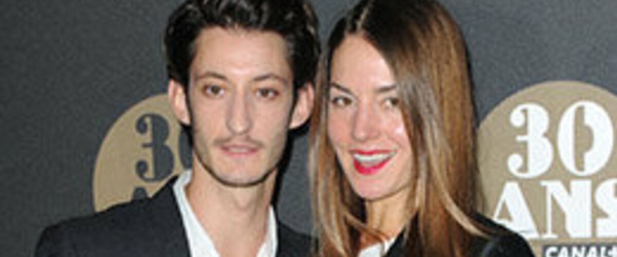 Films Et Séries Tv Avec Natasha Andrews Pierre Niney : Qui est sa compagne, Natasha Andrews ? (PHOTO)