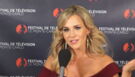 Julie Benz se souvient avec émotion de son rôle de Rita dans Dexter (VIDEO)