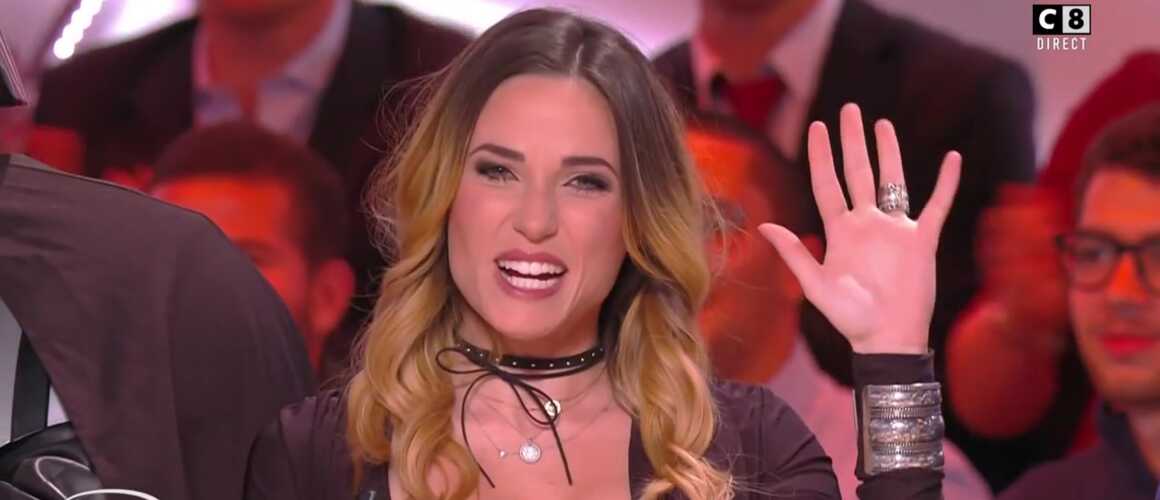 La Tenue Très Sexy De Capucine Anav Fait Jaser Sur Le Plateau Dil En Pense Quoi Camille Video 