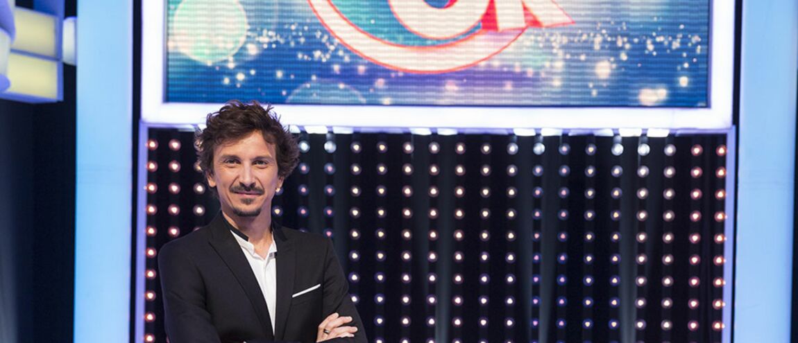 Presentateur D Une Famille En Or Un épisode spécial Noël d'Une famille en or le mardi 22 décembre sur TMC