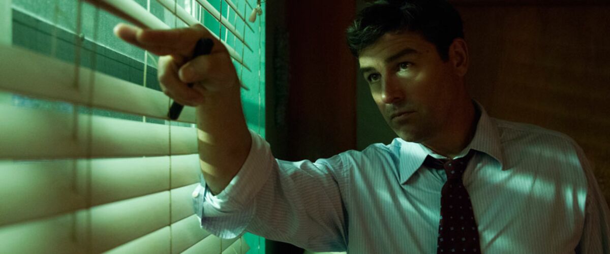 Regarder La Télé Dans Le Noir Faut-il regarder la saison 2 de Bloodline (Netflix)