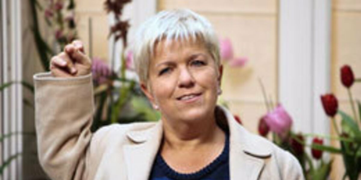 Films Et Séries Tv Avec Mimie Mathy Mimie Mathy songe à arrêter Josephine, Ange Gardien (TF1)