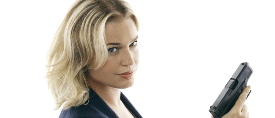 Comment Se Termine La Serie Rebecca Rebecca Romijn : la série Flynn Carson, son couple, ses filles… L