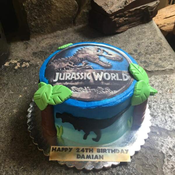 Jurassic Park En Cuisine Miam Les Bons Gateaux Dino Tele Loisirs