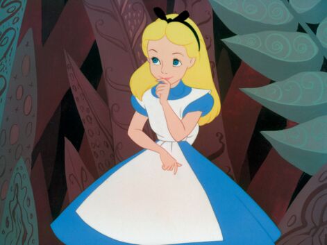 Alice au pays des Merveilles : Alice, le Chapelier Fou, la Reine de Coeur... faites la comparaison entre le film et le dessin animé