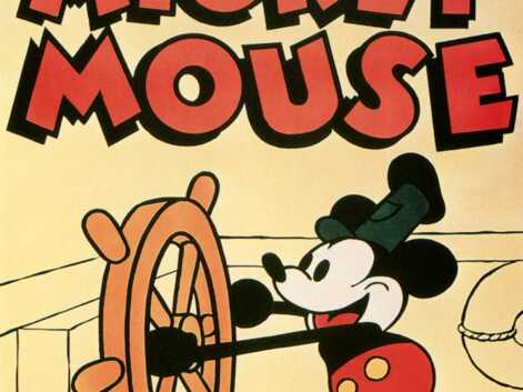 Mickey Mouse fête ses 86 ans ! Son évolution physique de 1928 à aujourd'hui...