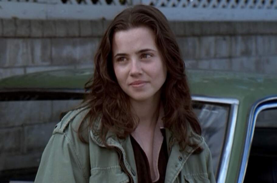 Films Et Séries Tv Avec Linda Cardellini Freaks and Geeks : le premier épisode est sorti il ya 16 ans - Télé Loisirs