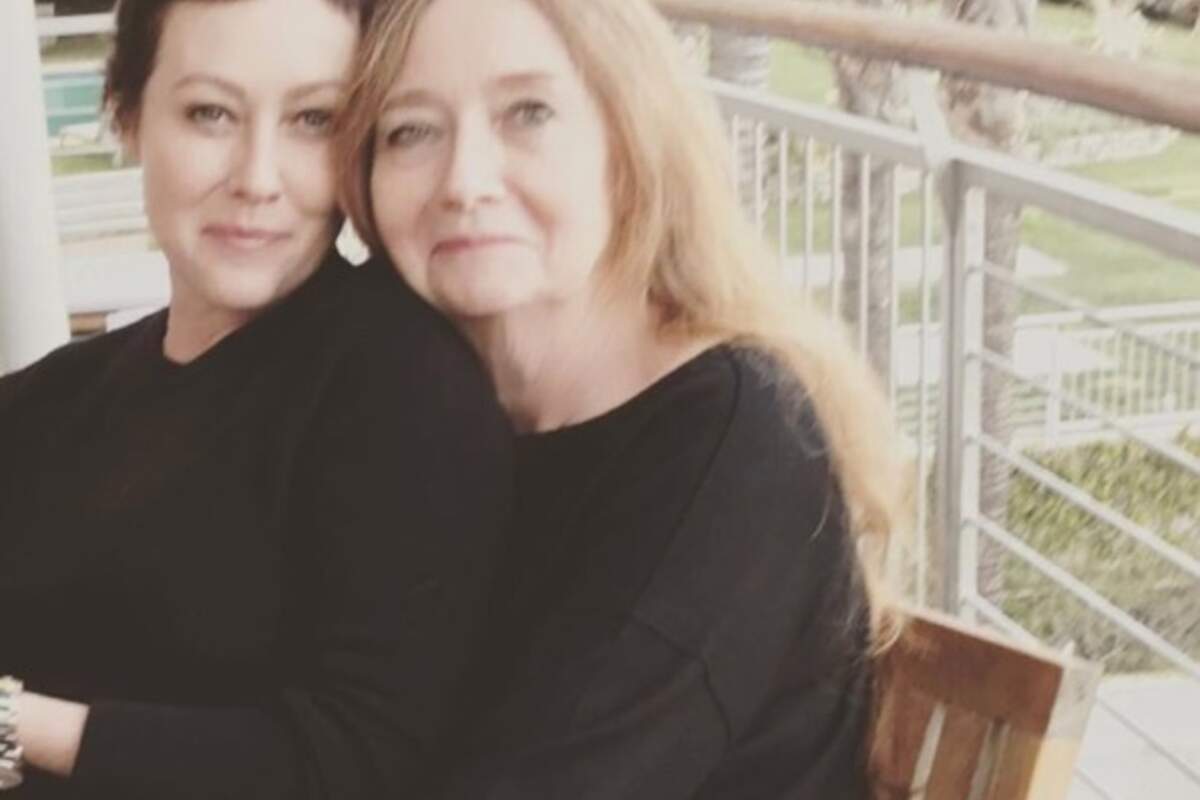 Happy Mother Day : les stars posent avec leur mère - Télé Loisirs