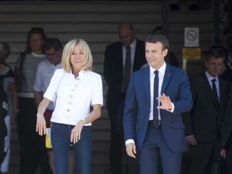 Bain de foule, selfies... Emmanuel et Brigitte Macron ont voté au Touquet !