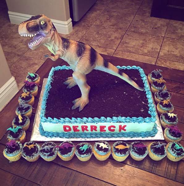 Jurassic Park En Cuisine Miam Les Bons Gateaux Dino Tele Loisirs