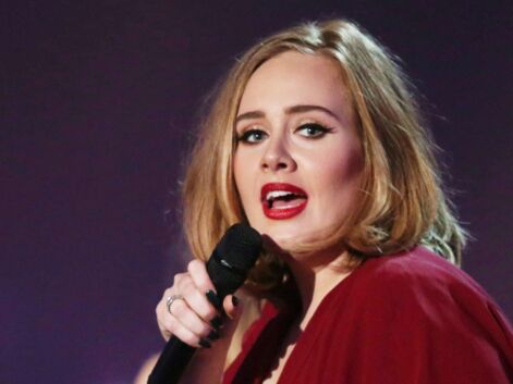 Adele, Jennifer Lopez, Carla Bruni… A quoi ressemblent les chanteuses et les mannequins sans maquillage ?
