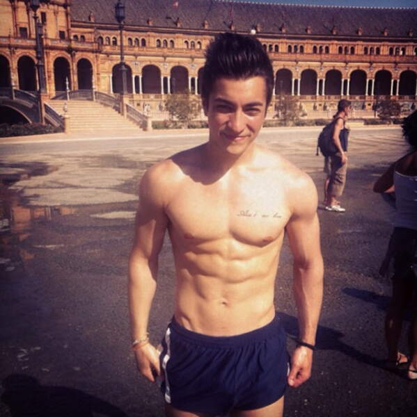 Secret Story 10 : les clichés sexy de Darko - Télé Loisirs