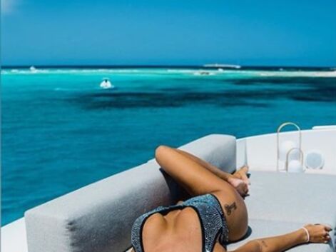 Plage en bikini, photos de famille et moments entre copines : la belle vie de Jade Lagardère sur Instagram