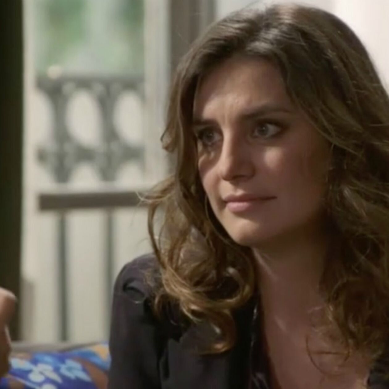 Plus Belle La Vie Lundi 31 Janvier 2022 Mélanie Rinato : toutes ses photos sur Télé-Loisirs