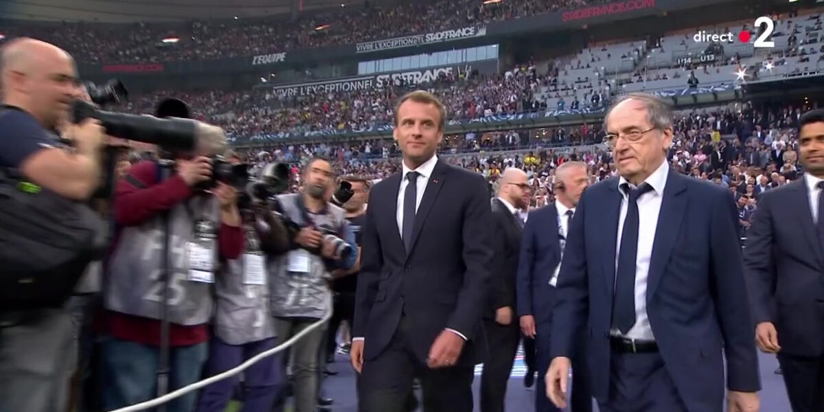 Coupe de France : Emmanuel Macron hué par le public du Stade de France ...