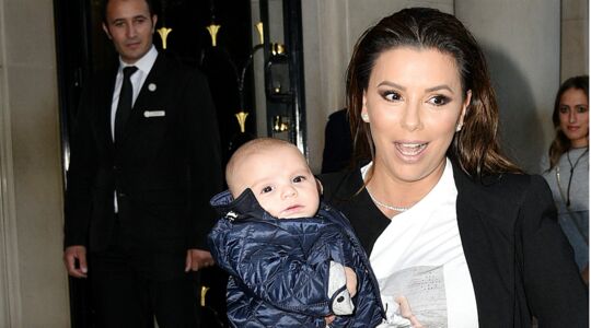 Eva Longoria En Visite A Paris Avec Son Adorable Bebe Photo