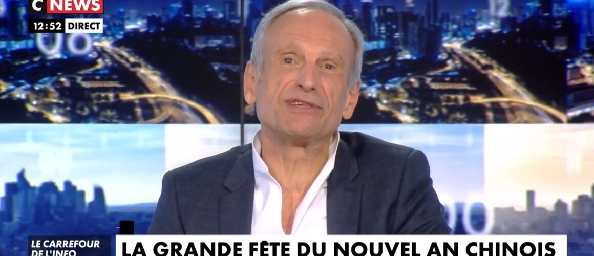 Combien Sont Payés Les Intervenants Sur Cnews Un journaliste de CNews fait un parallèle douteux entre le Nouvel An