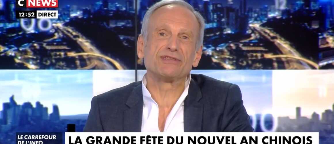 Un journaliste de CNews fait un parallèle douteux entre le Nouvel An