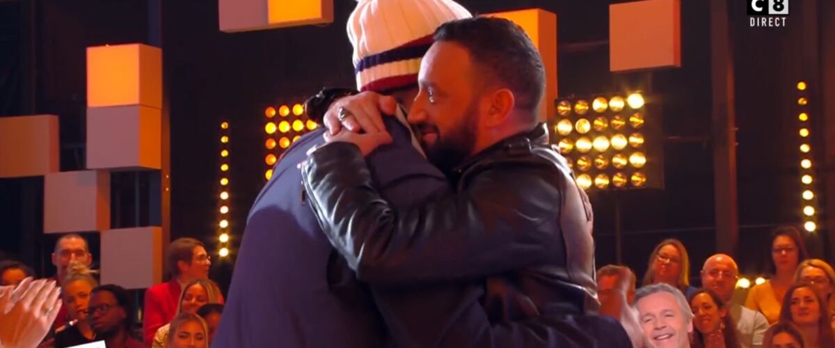 Surprise ! Un nouveau chroniqueur fait son entrée dans TPMP (VIDEO)